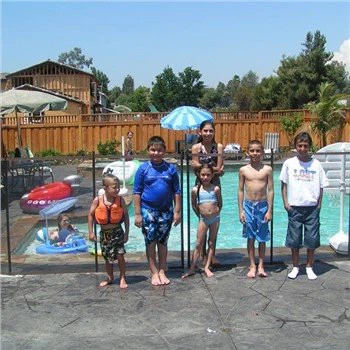 Съемный забор вокруг бассейна